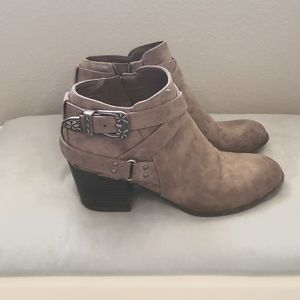 Ankle boots